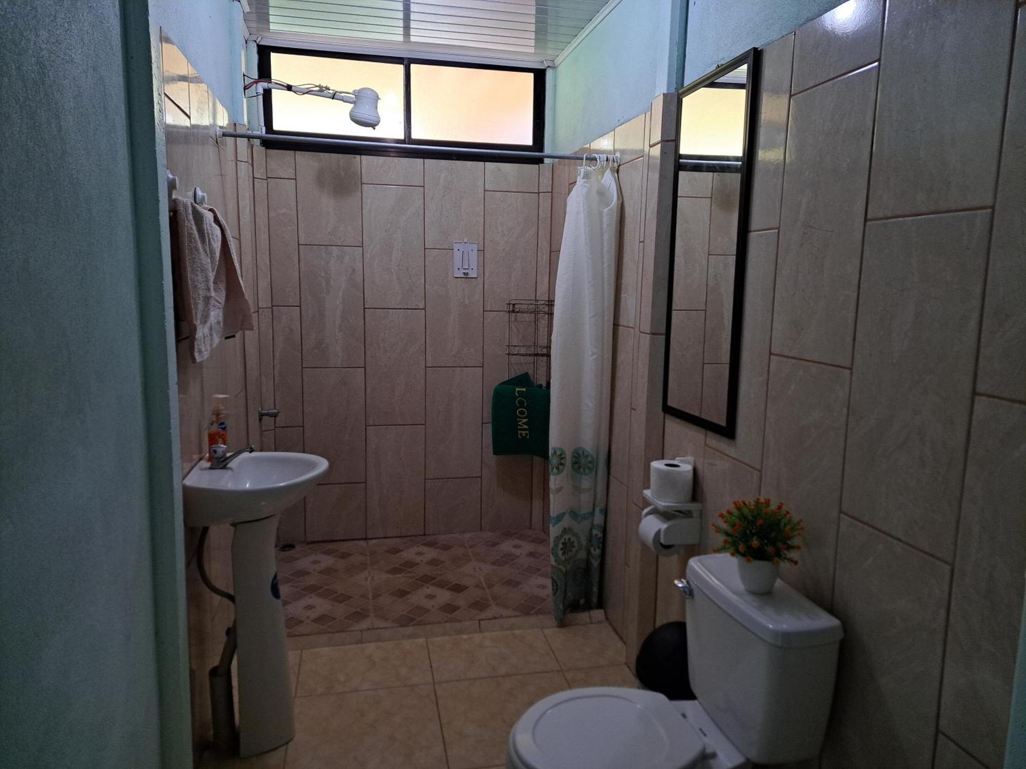 Hospedaje Luis & Ana Pejibaye Номер фото